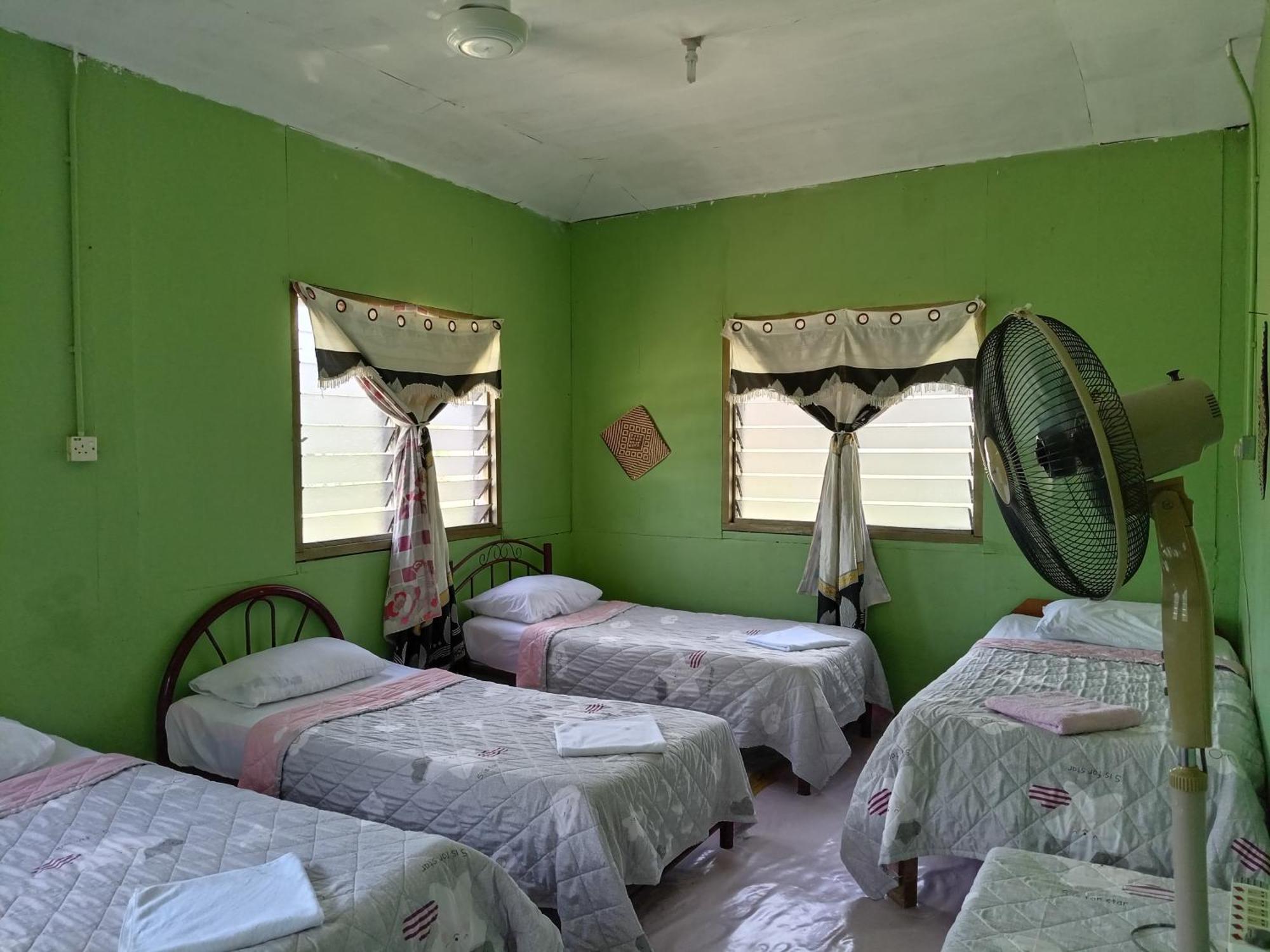 Mulu D Cave Homestay Luaran gambar