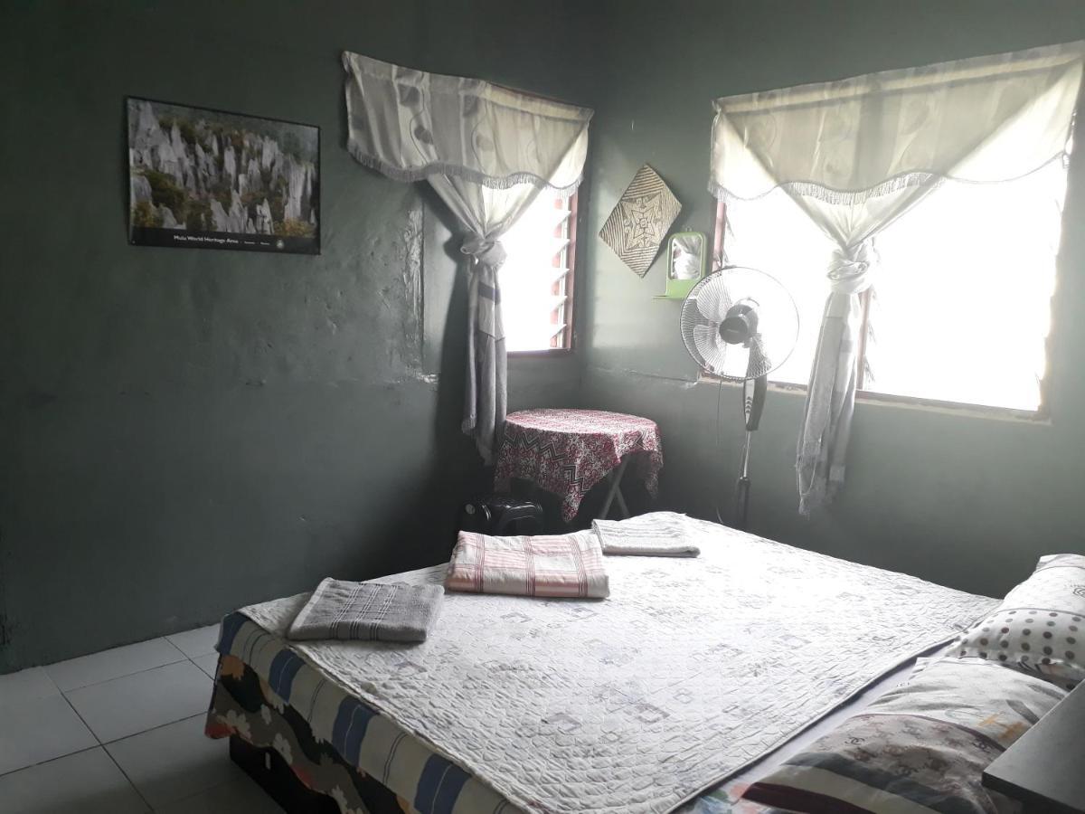 Mulu D Cave Homestay Luaran gambar